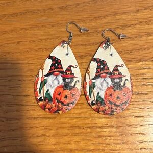 NWT  Halloween Gnome Earrings
